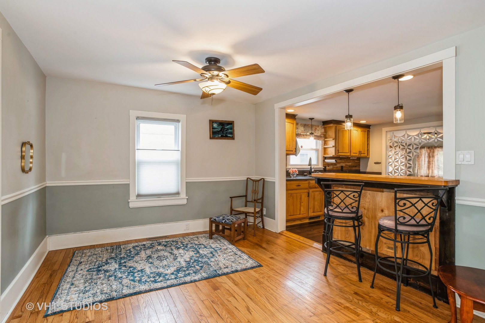 319 NORTH Avenue, Libertyville, IL 60048