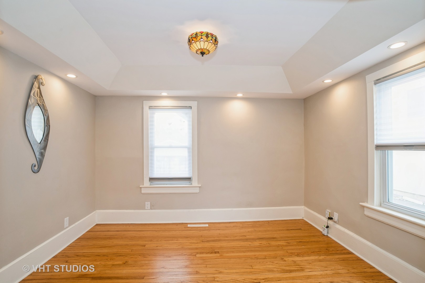 319 NORTH Avenue, Libertyville, IL 60048