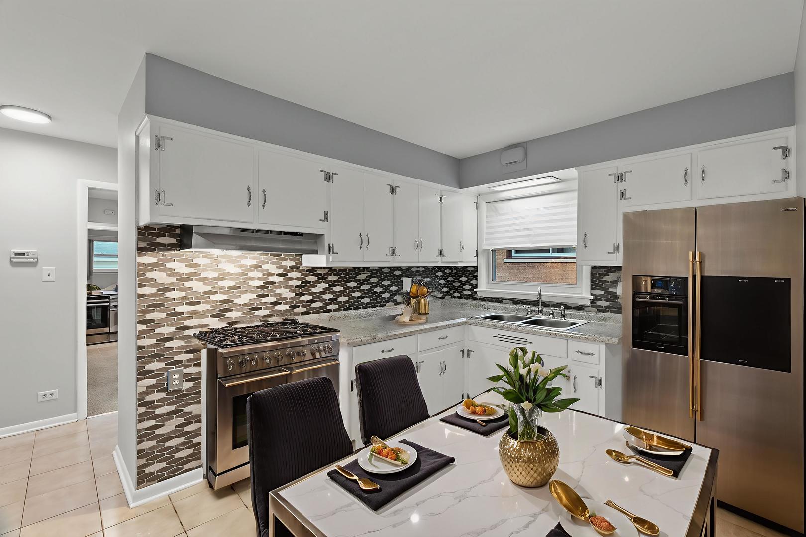 10722 S Union Avenue, Chicago, IL 60628