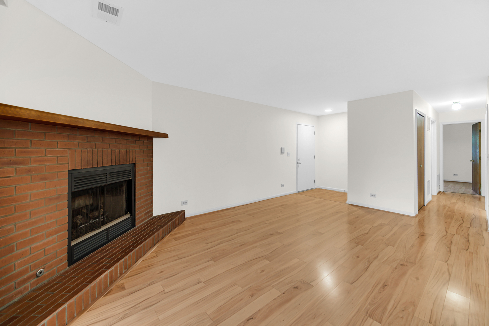 200 Columbia Court #5, Schaumburg, IL 60193