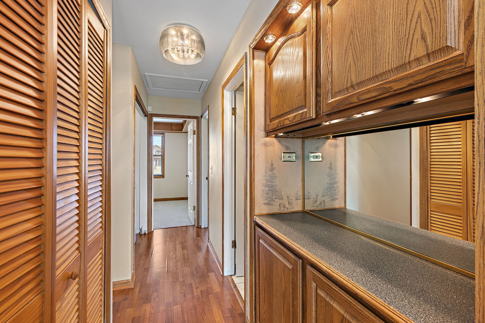 1310 Gifford Court #B, Hanover Park, IL 60133