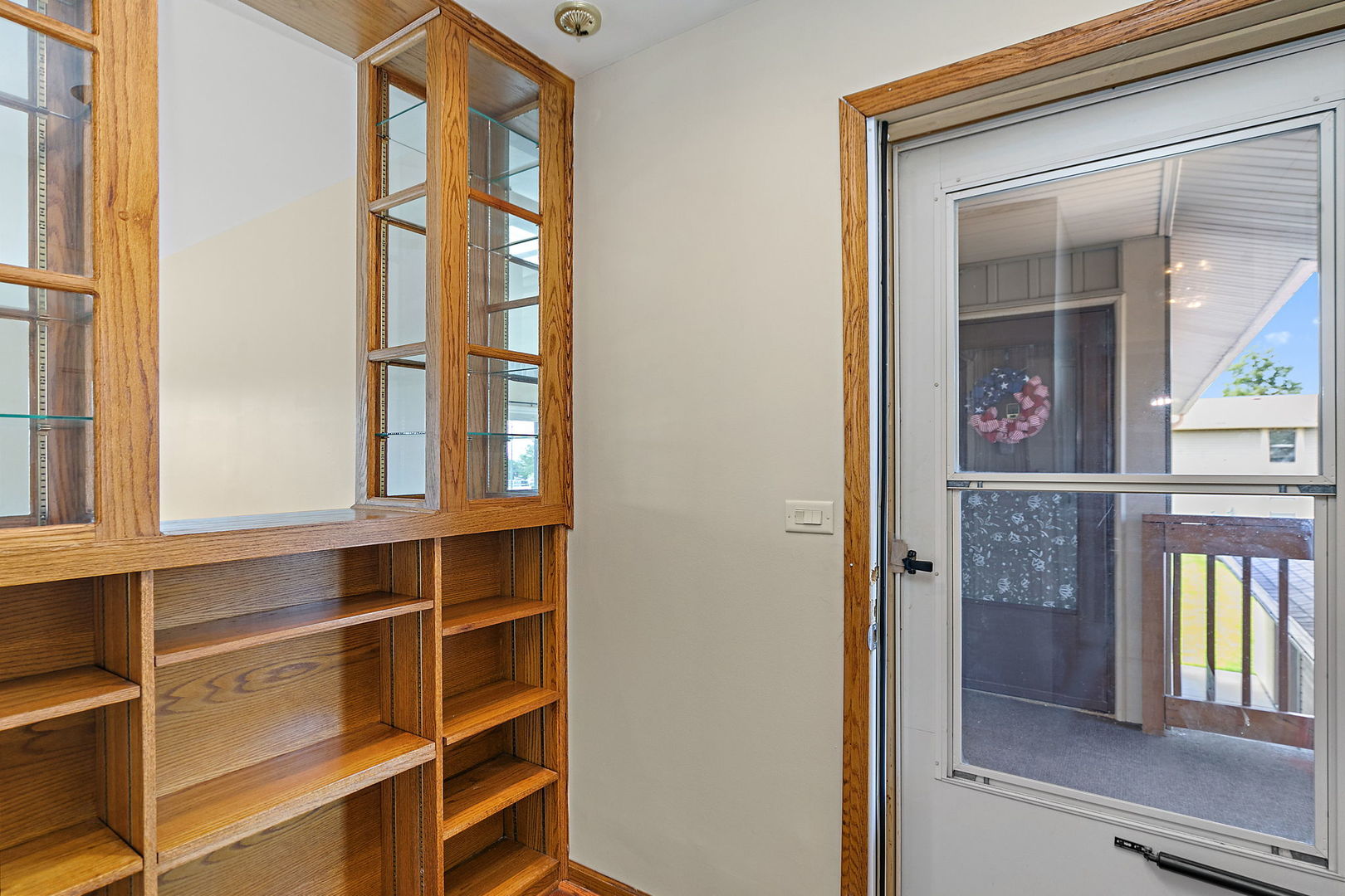 1310 Gifford Court #B, Hanover Park, IL 60133