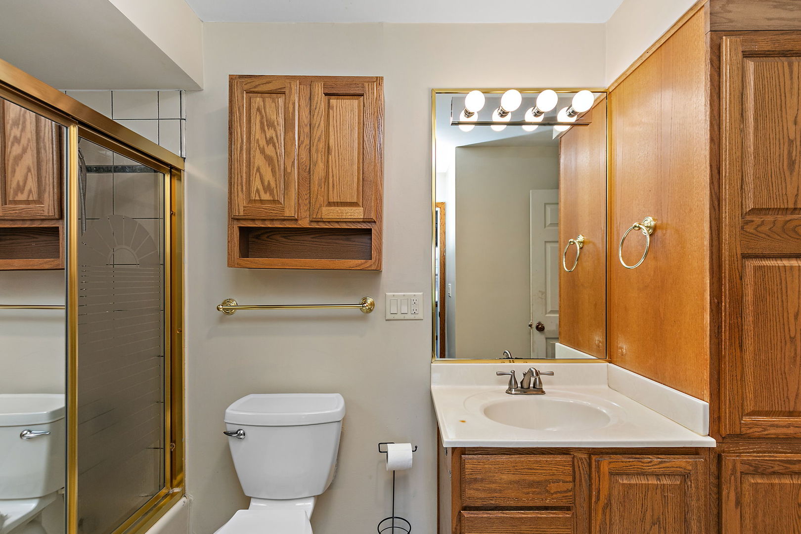 1310 Gifford Court #B, Hanover Park, IL 60133