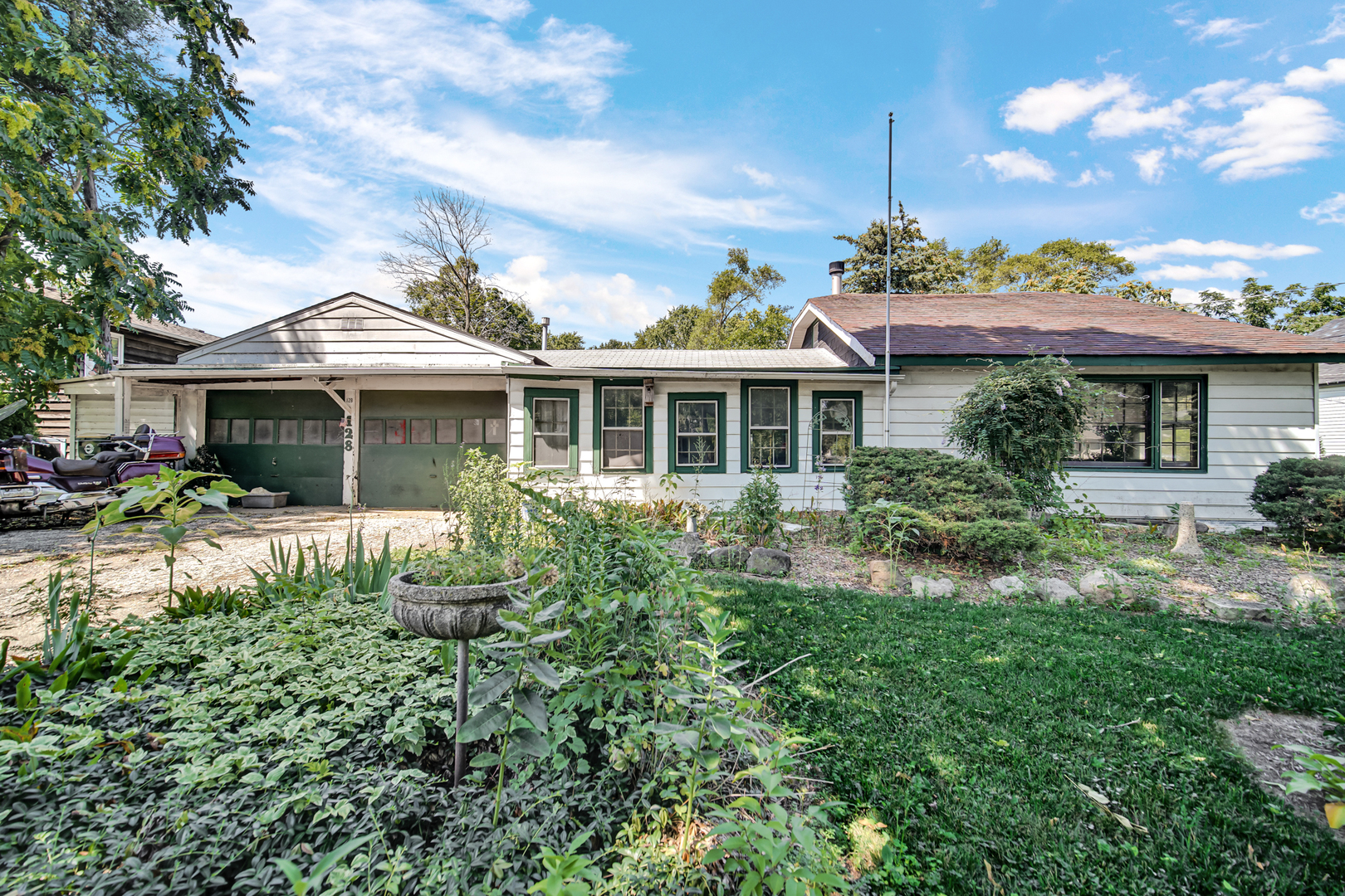 128 S Channel Drive, Round Lake Beach, IL 60073