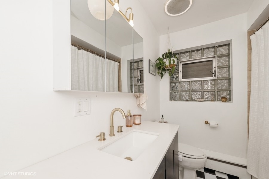 4030 N MOZART Street #3N, Chicago, IL 60618