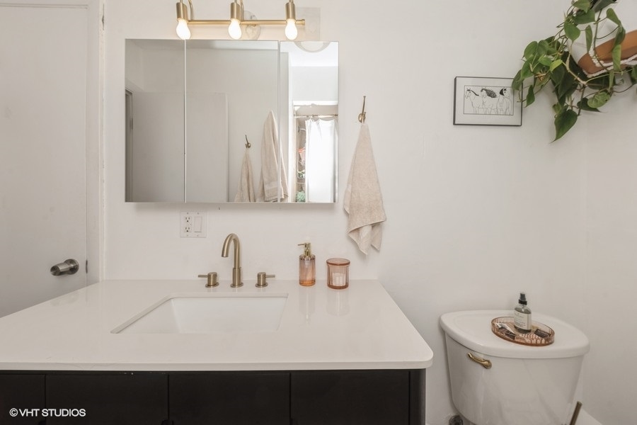 4030 N MOZART Street #3N, Chicago, IL 60618