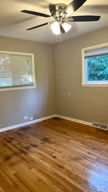 846 S Hawthorne Street, Elmhurst, IL 60126