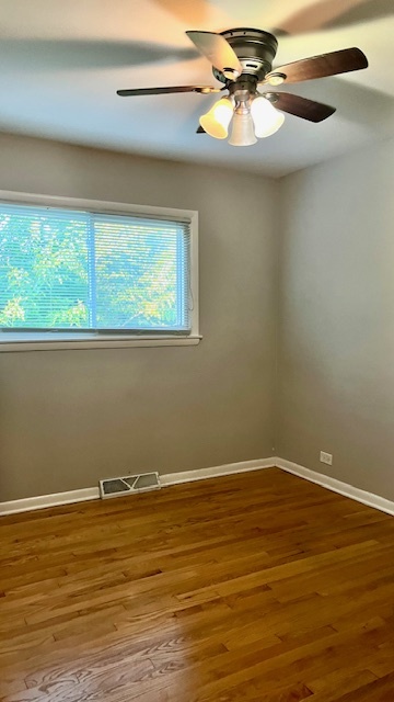 846 S Hawthorne Street, Elmhurst, IL 60126