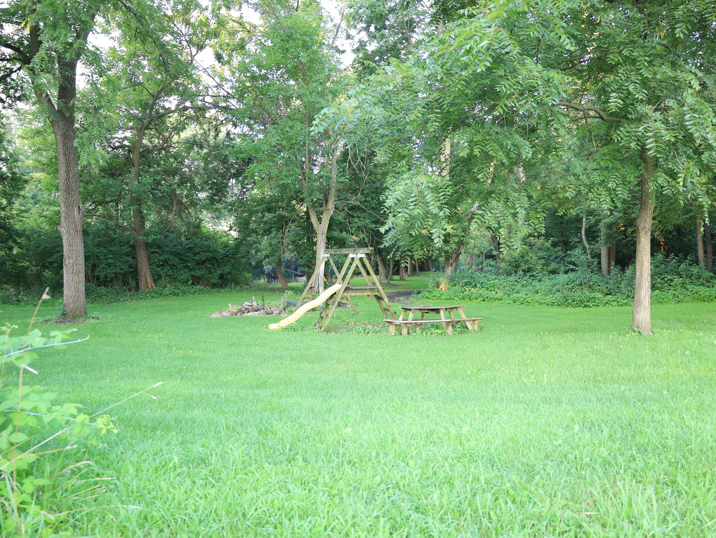 000 Mountain Lane, Freeport, IL 61032