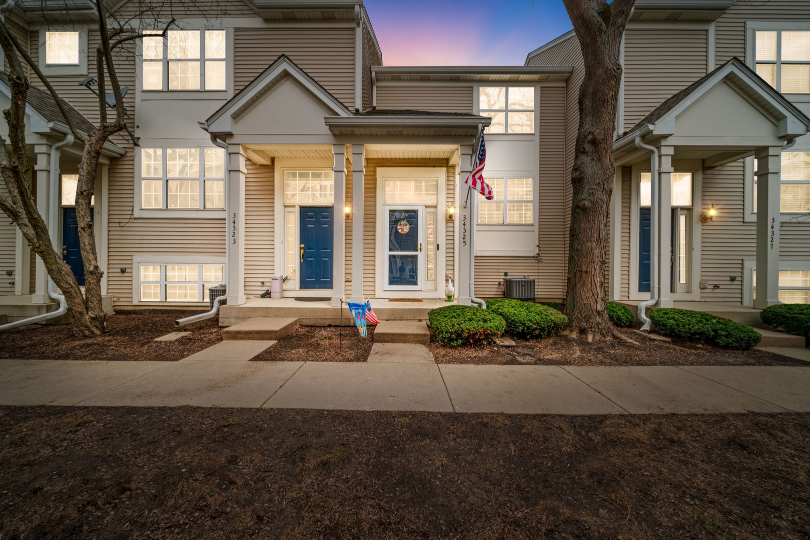 34325 N Barberry Road, Round Lake, IL 60073