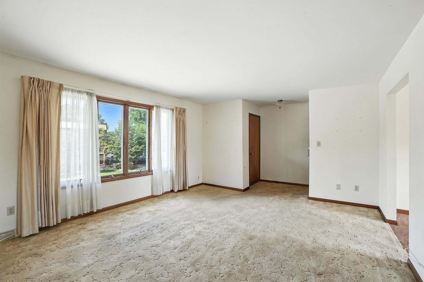8904 Erie Street, Highland, IN 46322