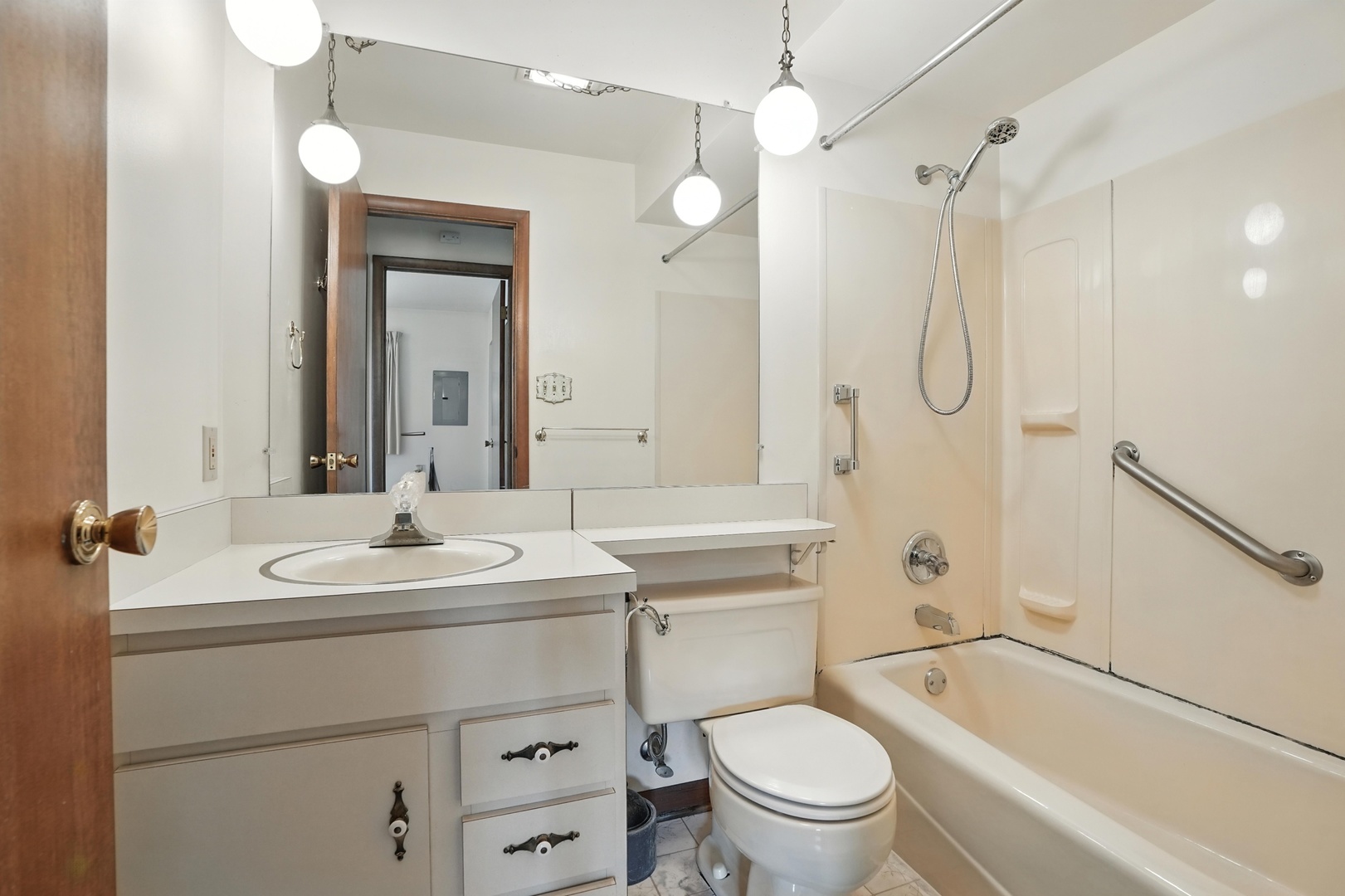 8904 Erie Street, Highland, IN 46322