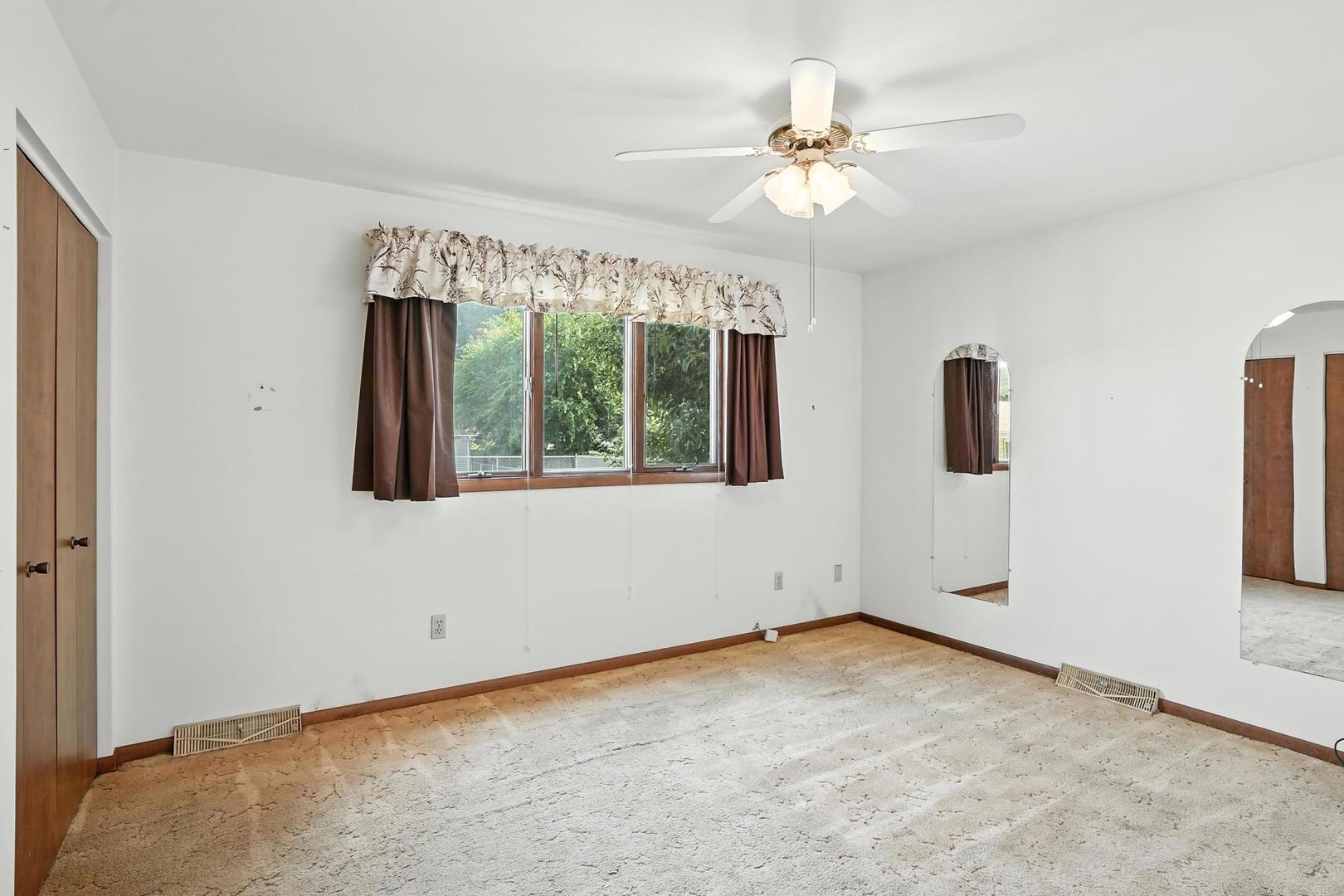 8904 Erie Street, Highland, IN 46322