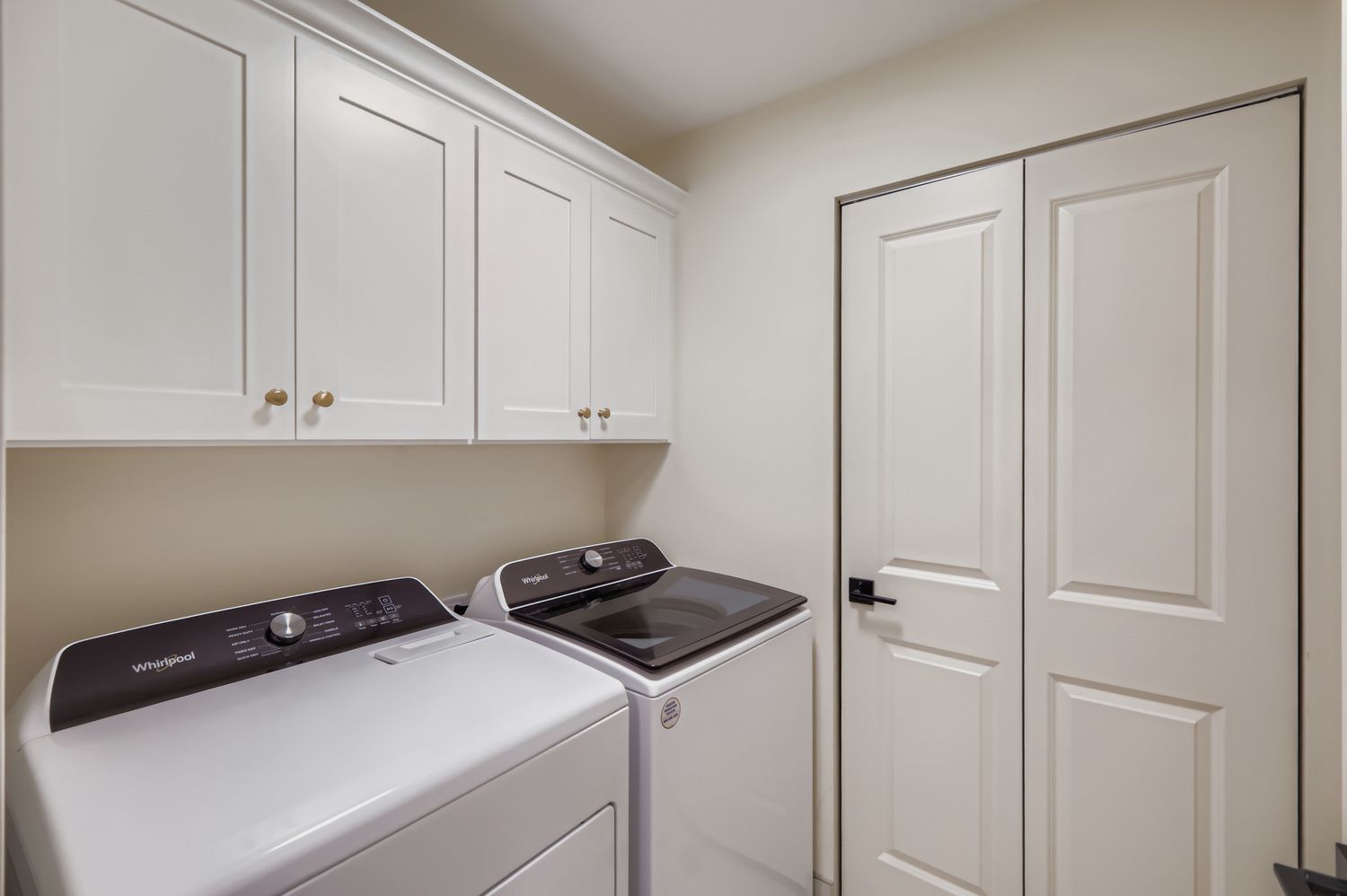 0S231 Winfield Road #101, Winfield, IL 60190