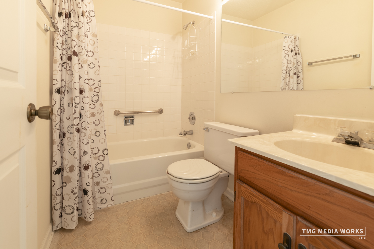 2163 Lancaster Circle #202B, Naperville, IL 60565