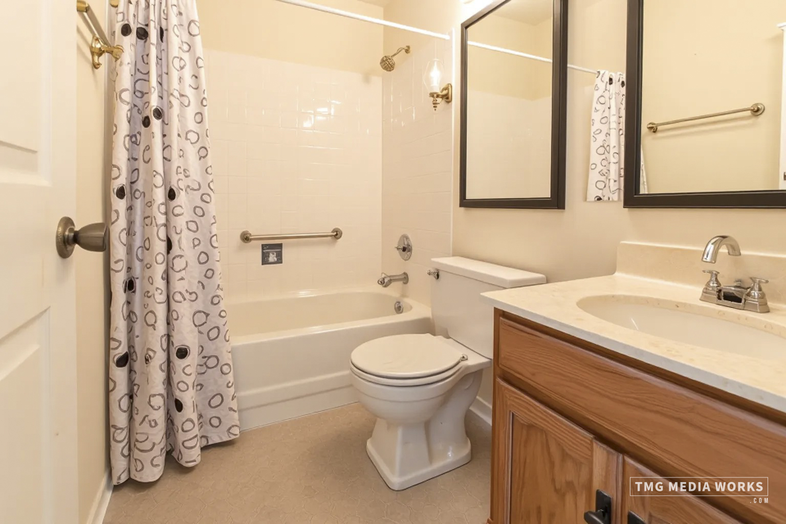 2163 Lancaster Circle #202B, Naperville, IL 60565
