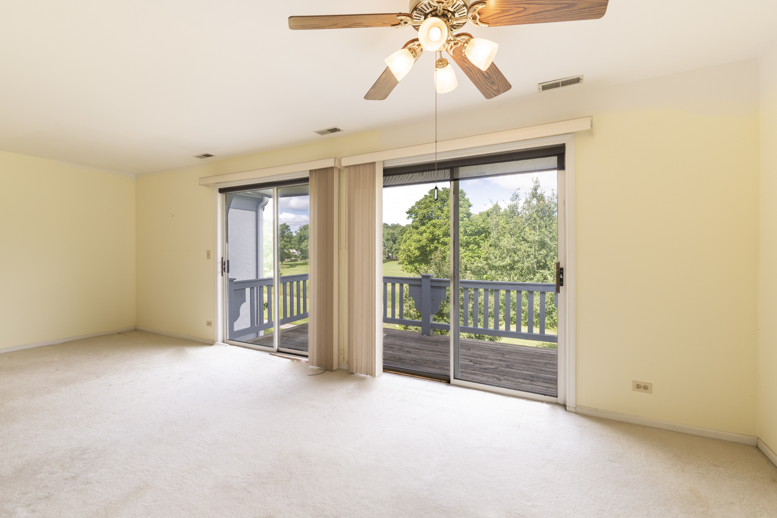2163 Lancaster Circle #202B, Naperville, IL 60565