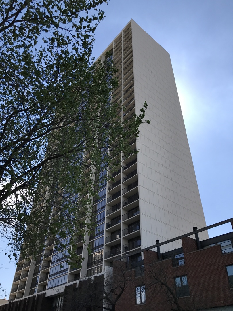 1636 N Wells Street #2007, Chicago, IL 60614