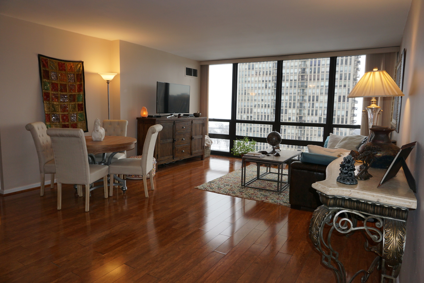 1636 N Wells Street #2007, Chicago, IL 60614