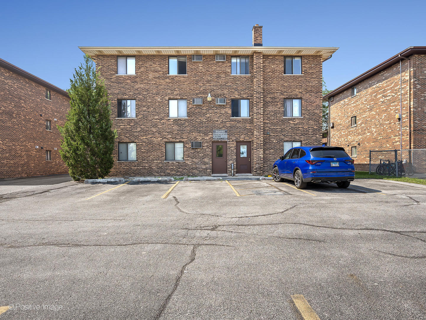 5716 Independence Avenue, Oak Forest, IL 60452