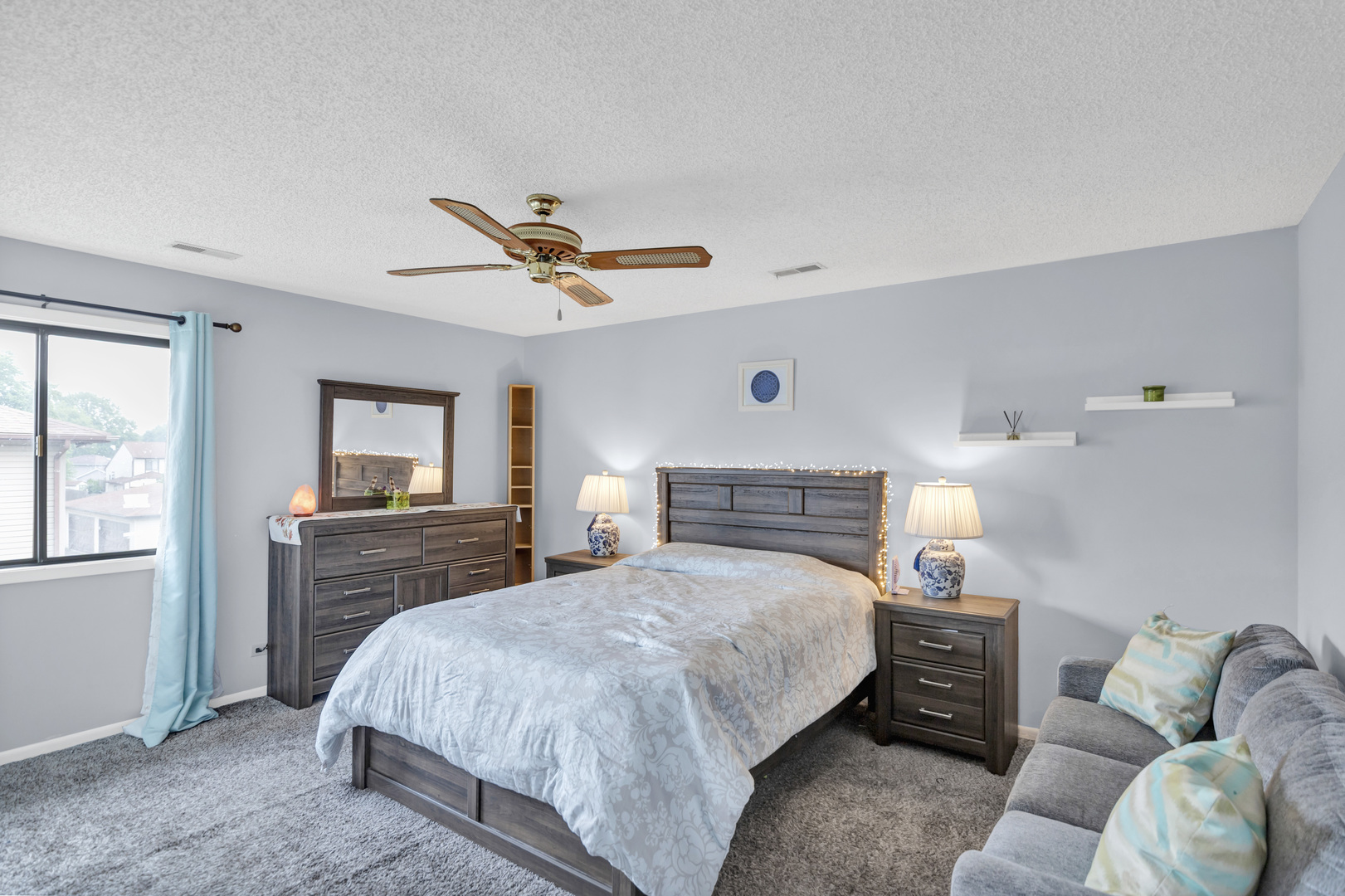 1025 Manchester Court #1025, South Elgin, IL 60177
