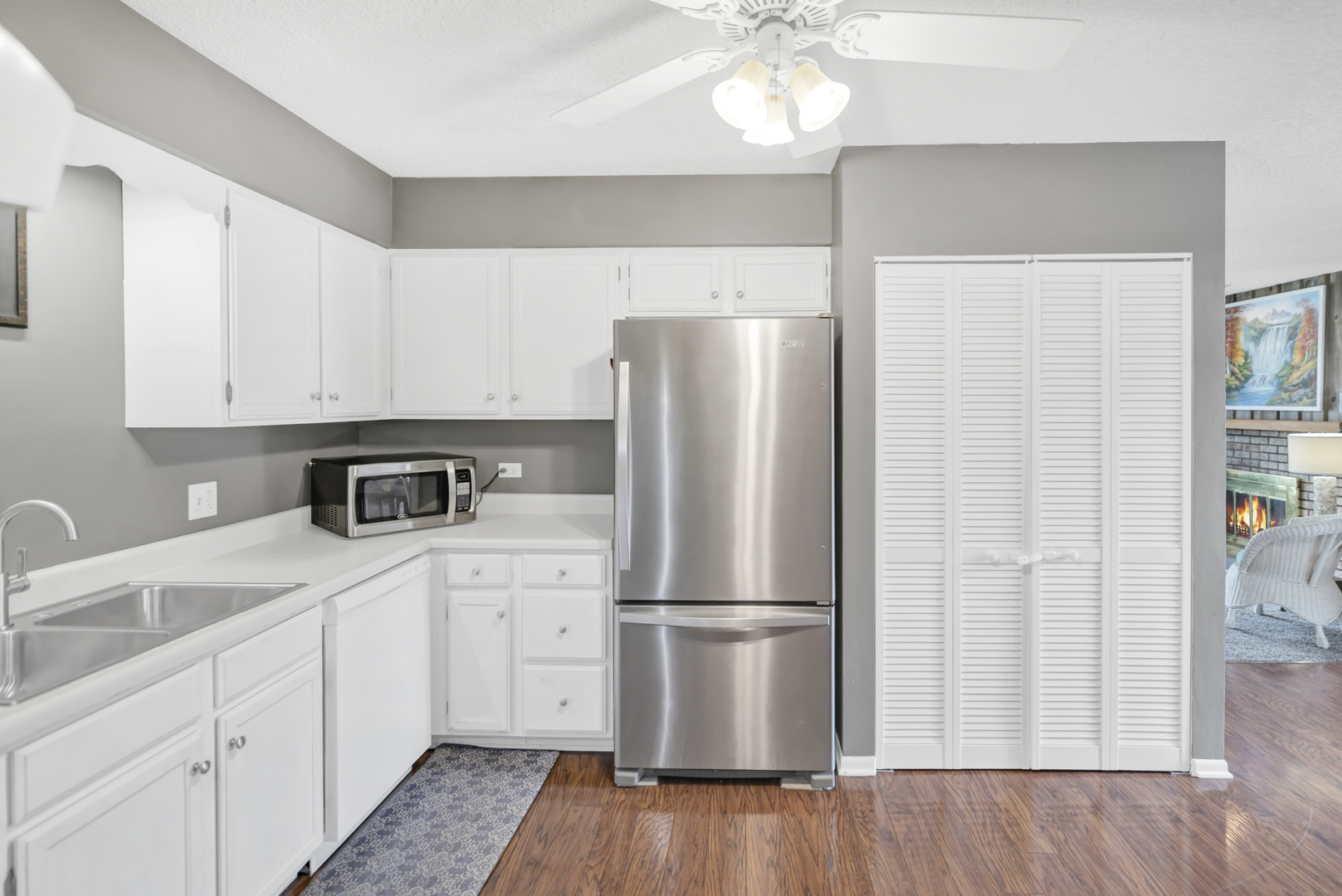 1025 Manchester Court #1025, South Elgin, IL 60177