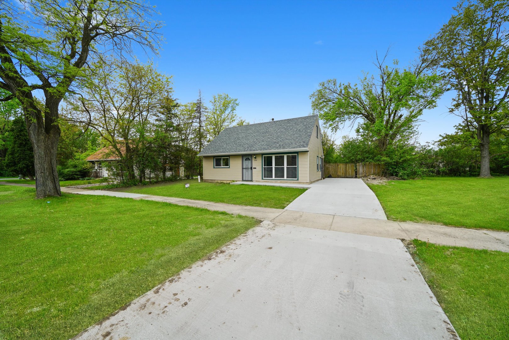 202 Allegheny Street, Park Forest, IL 60466
