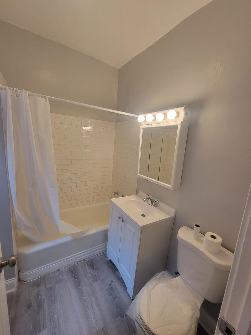 4031 N KEDVALE Avenue #1W, Chicago, IL 60641