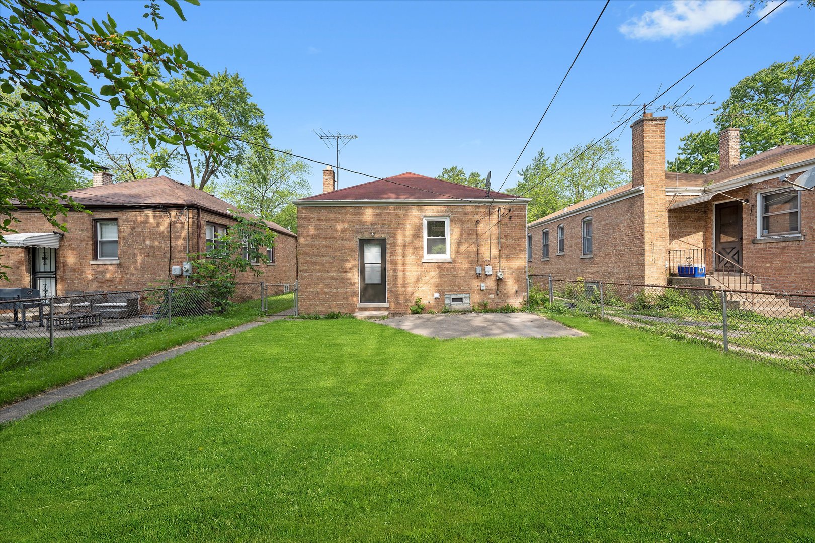14107 S State Street, Riverdale, IL 60827