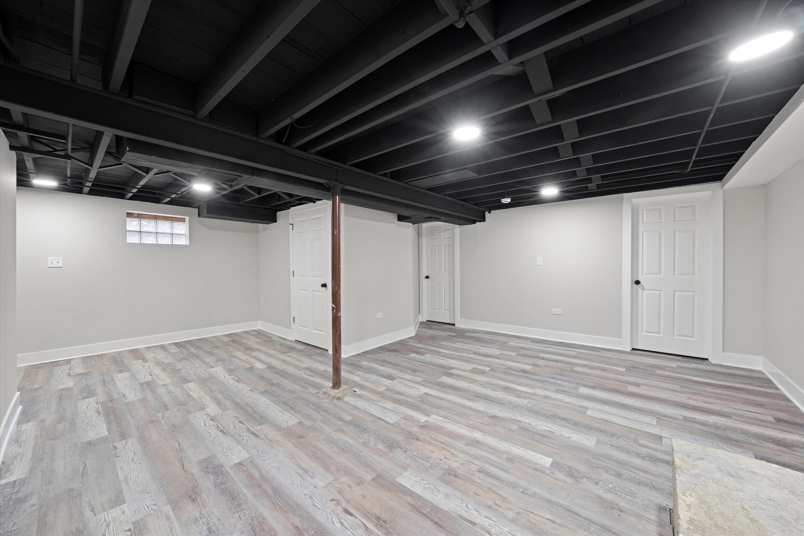 14107 S State Street, Riverdale, IL 60827