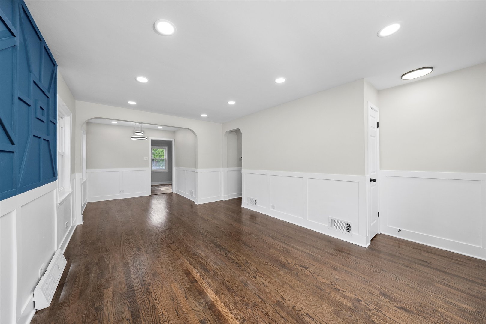 14107 S State Street, Riverdale, IL 60827
