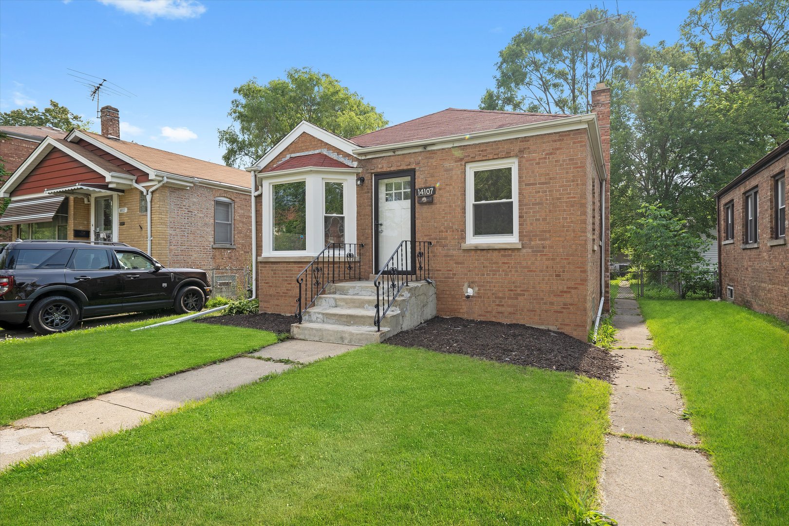 14107 S State Street, Riverdale, IL 60827