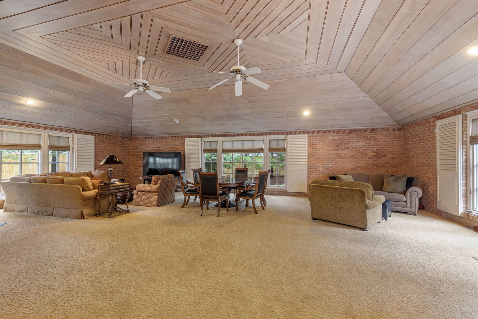 410 Rollingwood Lane, Joliet, IL 60431