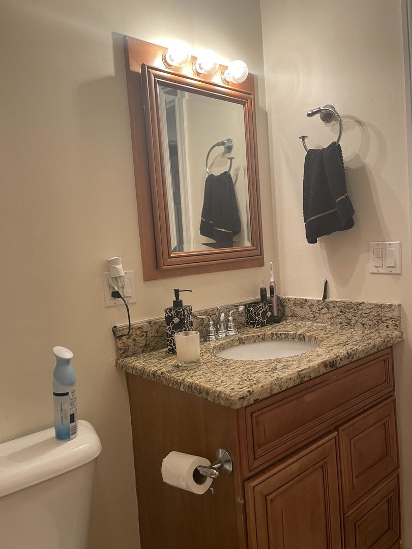 1489 Quaker Lane, Prospect Heights, IL 60070