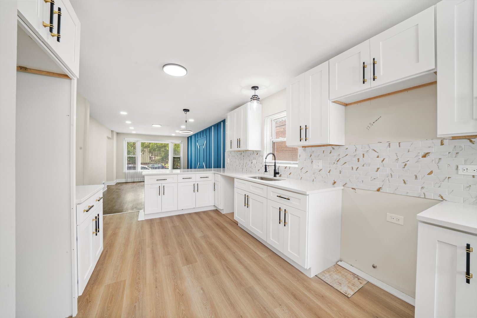 10338 S State Street, Chicago, IL 60628