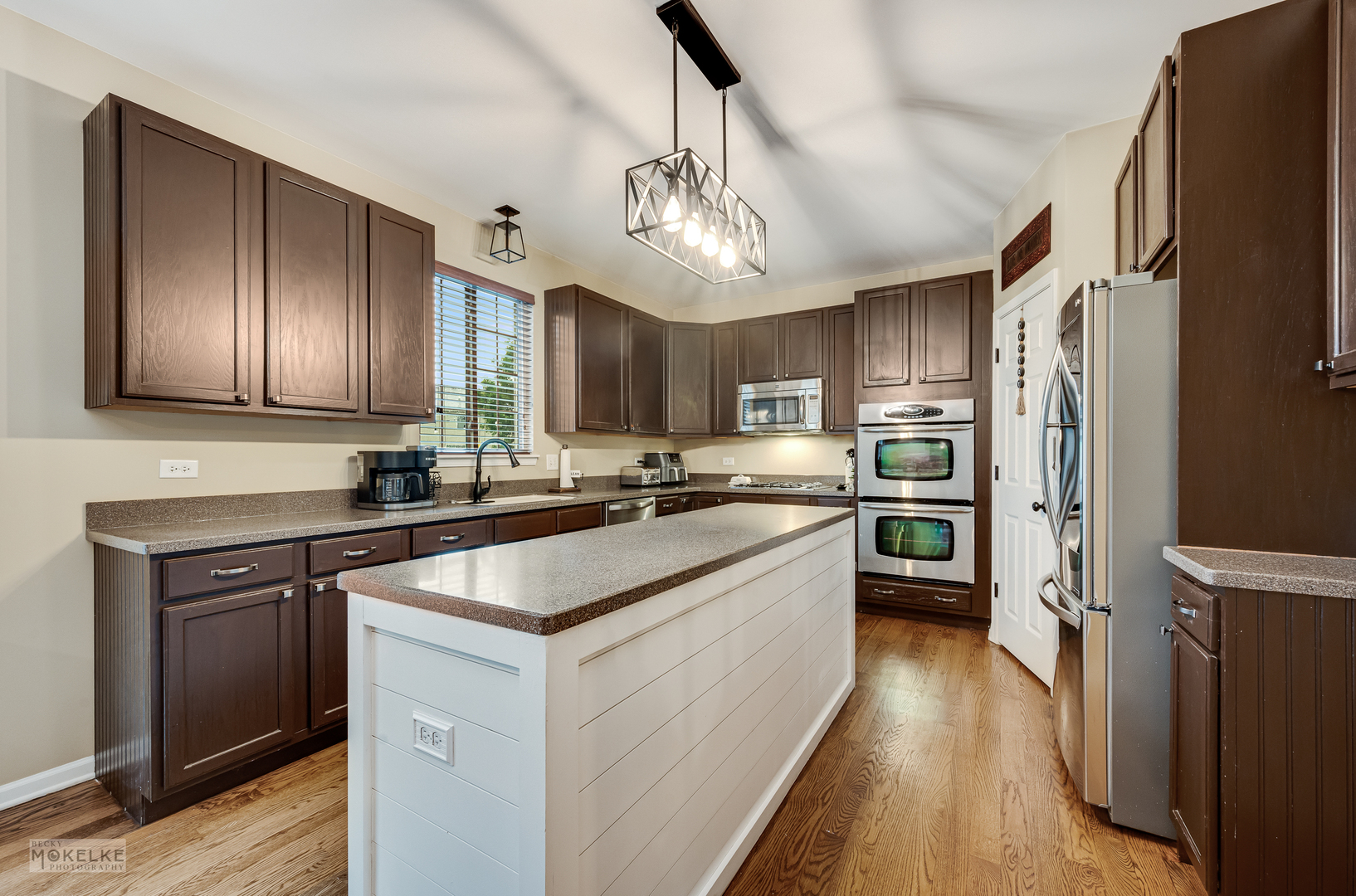 403 Wilton Court, Oswego, IL 60543
