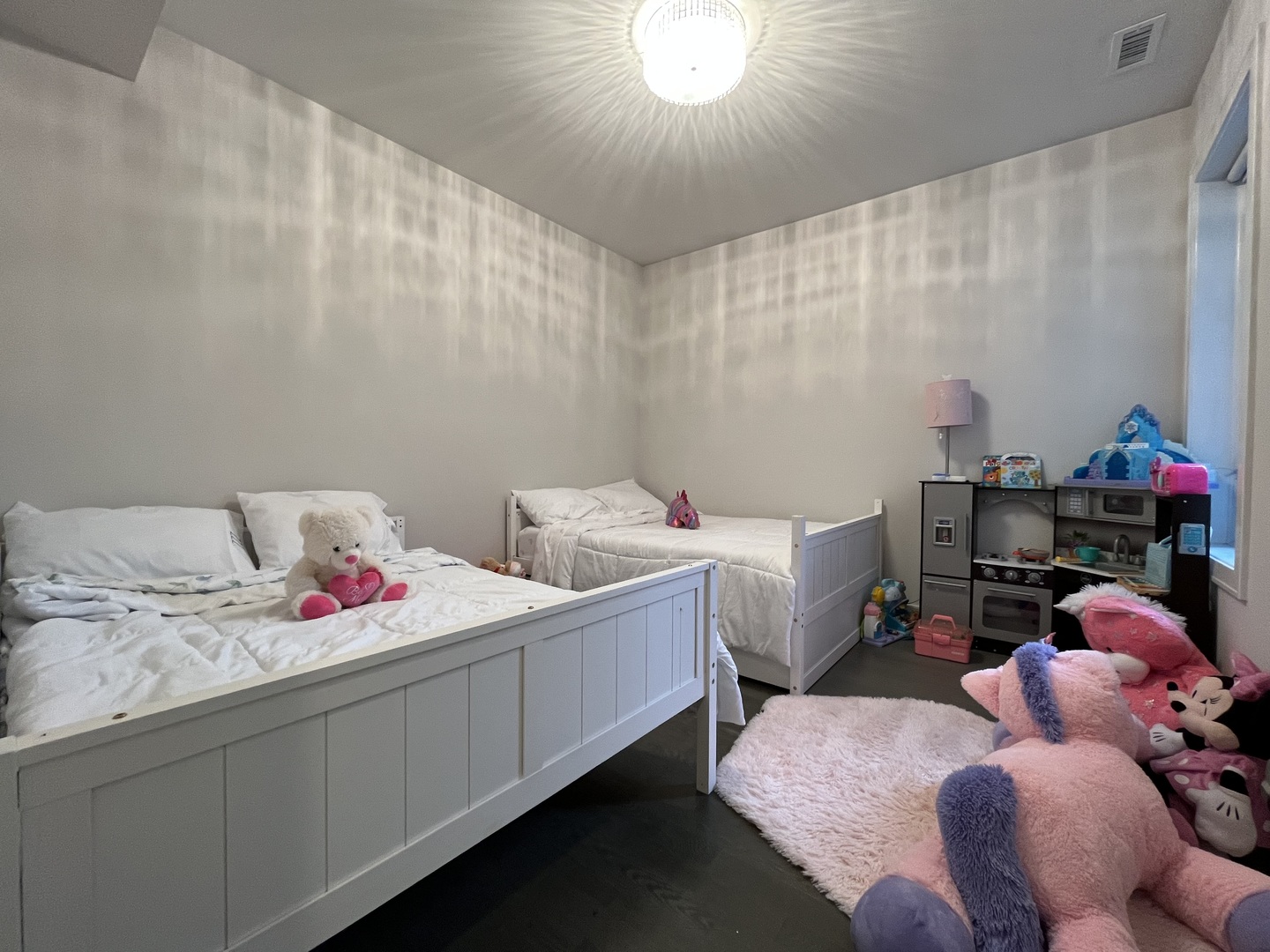 2054 W CHICAGO Avenue #3, Chicago, IL 60622