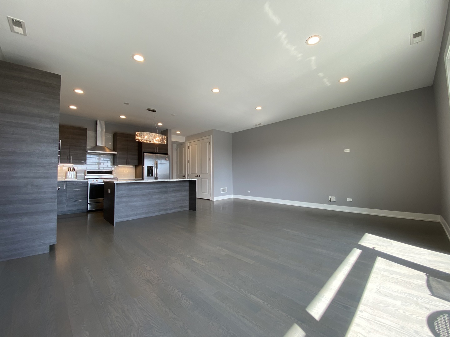 2054 W CHICAGO Avenue #3, Chicago, IL 60622