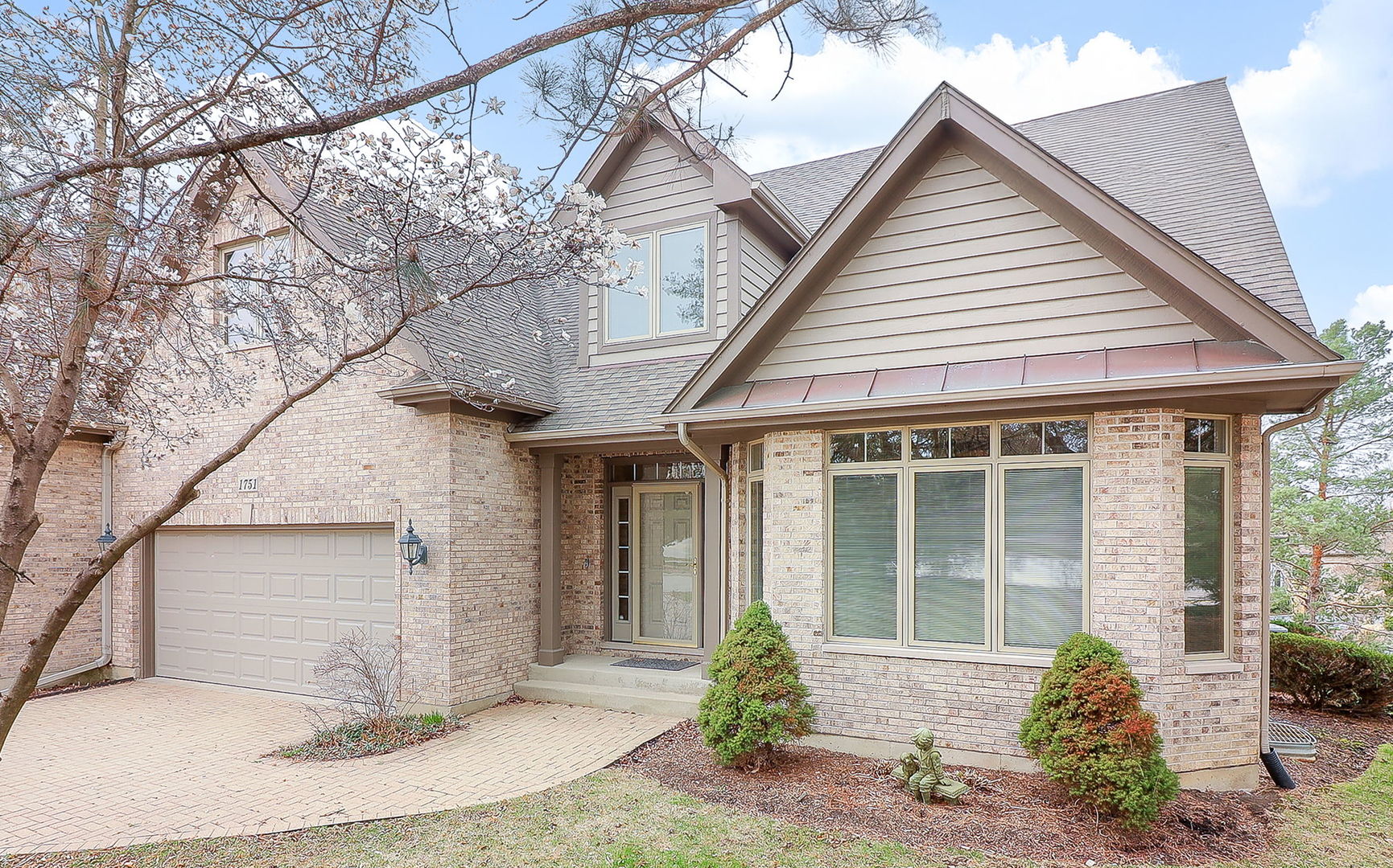 1751 Rizzi Lane, Bartlett, IL 60103