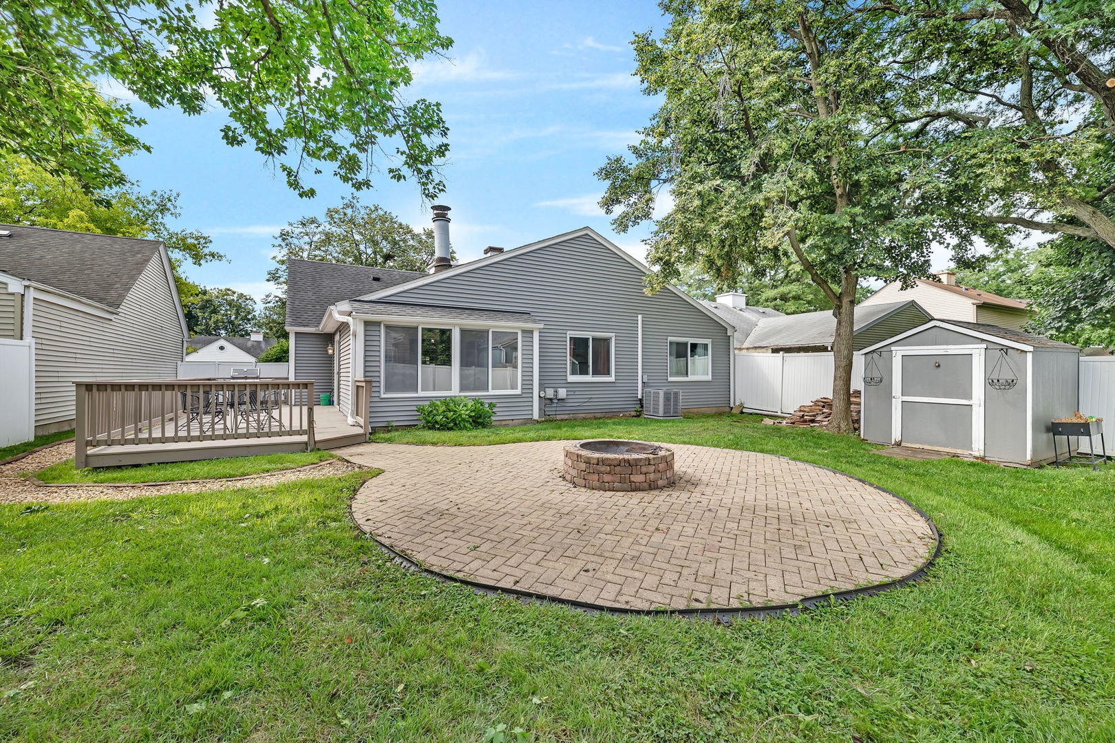 1743 PADDINGTON Avenue, Naperville, IL 60563