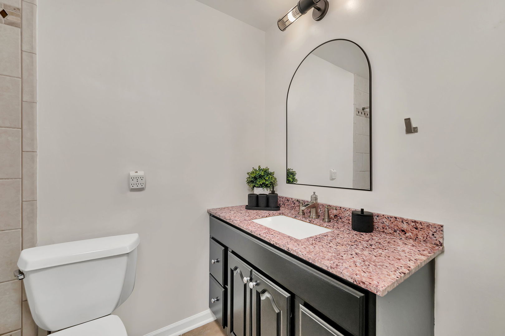 1743 PADDINGTON Avenue, Naperville, IL 60563