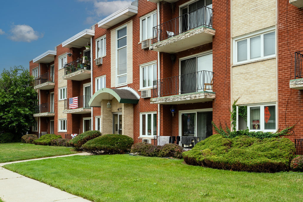 4754 W 101ST Street #1A, Oak Lawn, IL 60453