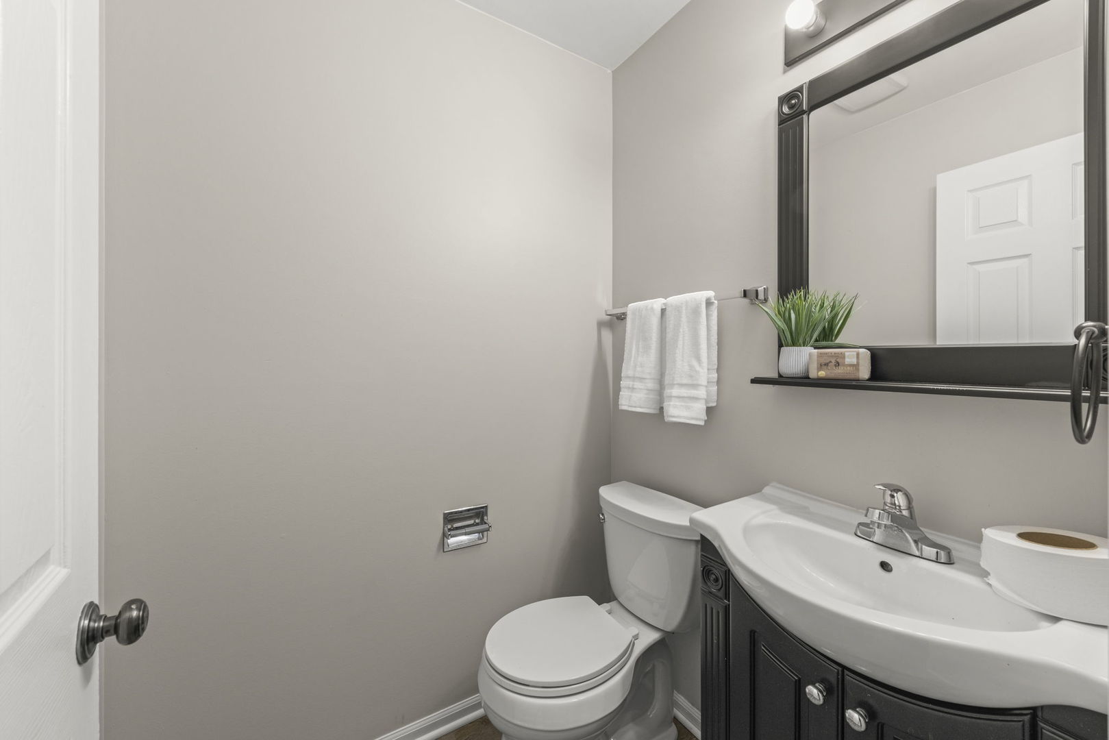1028 Meagan Court, Naperville, IL 60540