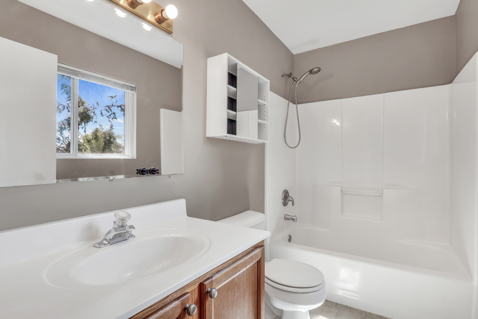 3707 Willow Crest Drive, Zion, IL 60099
