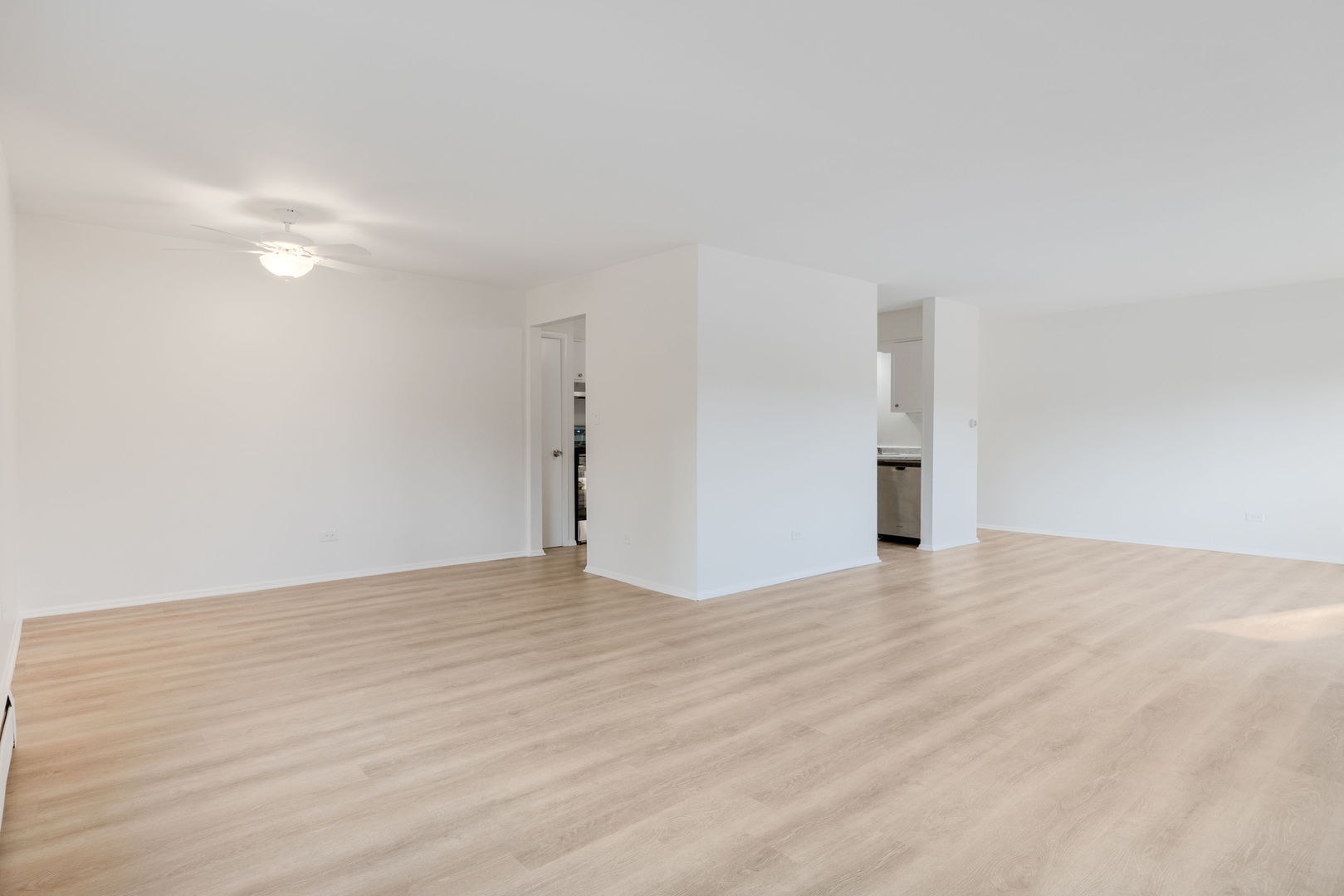 1313 S Rebecca Road #113, Lombard, IL 60148