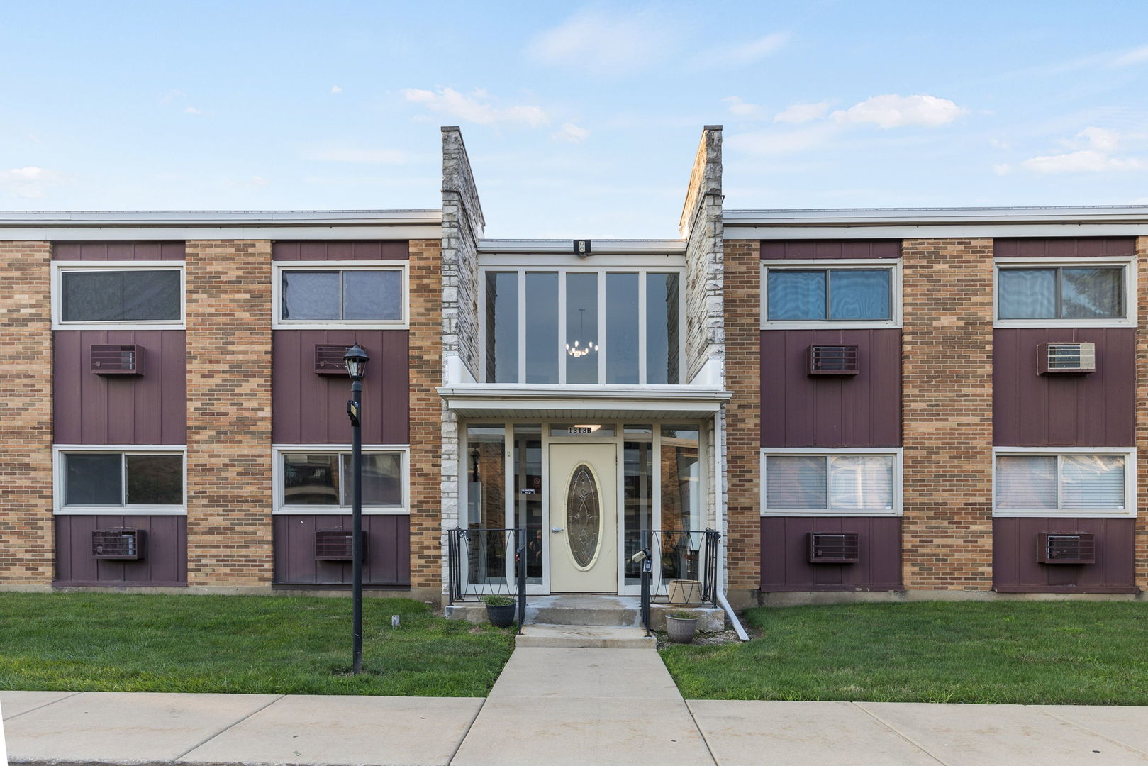 1313 S Rebecca Road #113, Lombard, IL 60148