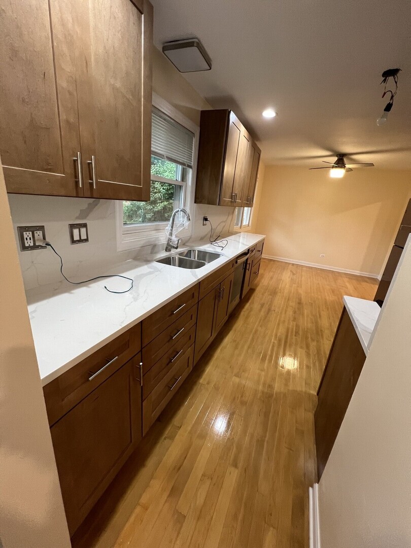 8406 Russell Street, Cary, IL 60013