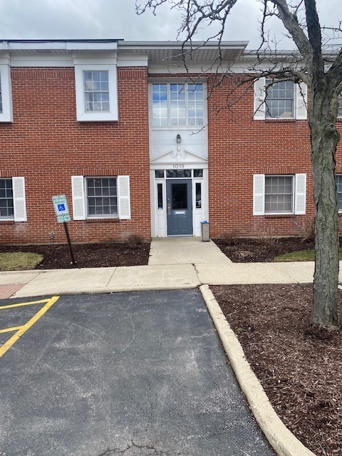 1019 W Wise Road #7A, Schaumburg, IL 60193