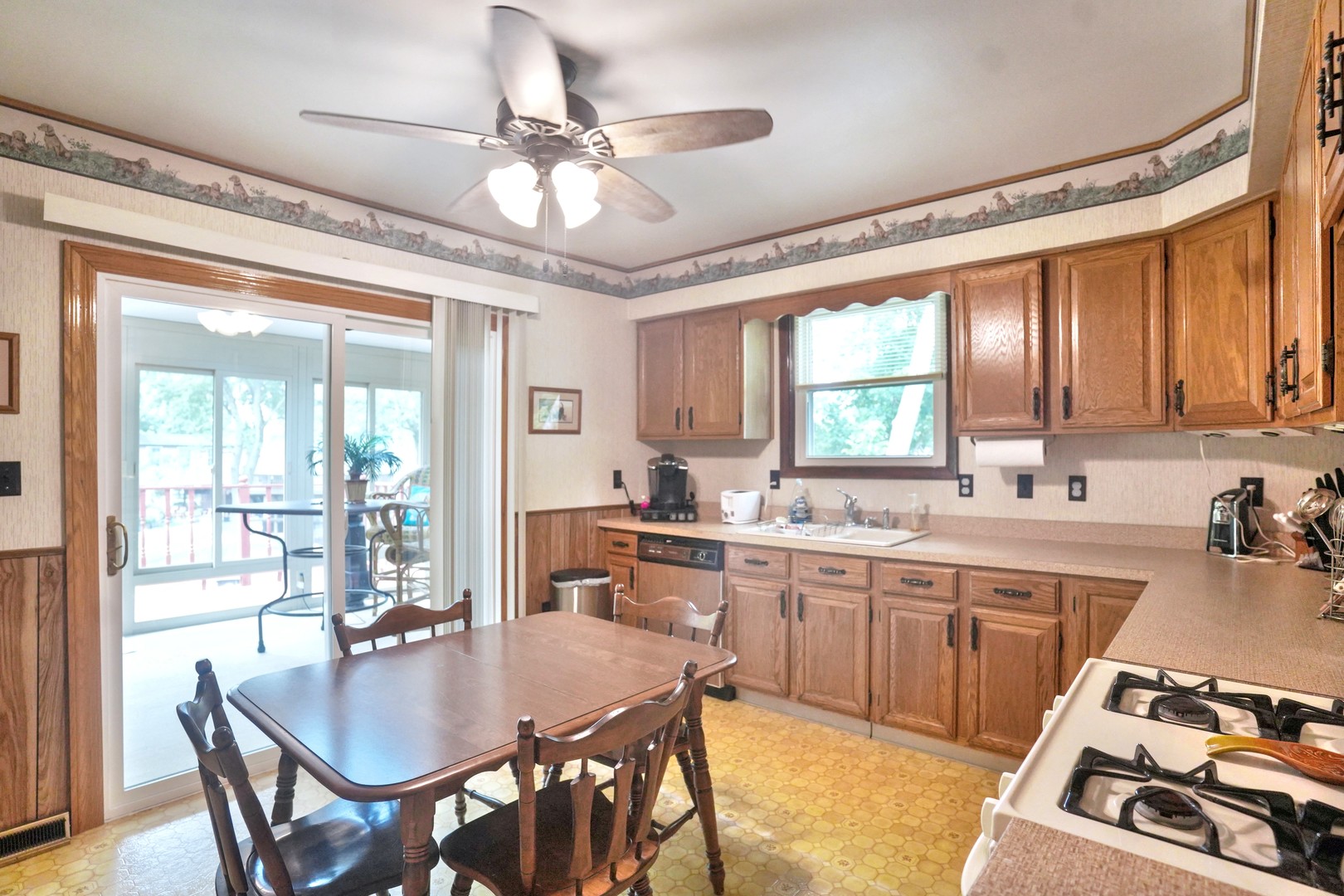 26033 W Catfish Drive, Wilmington, IL 60481