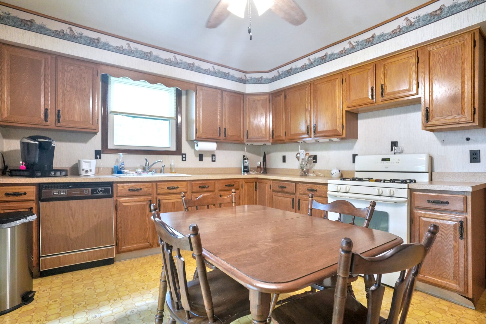 26033 W Catfish Drive, Wilmington, IL 60481